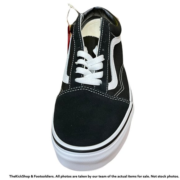 NEW VANS OLD SKOOL BLACK WHITE UNISEX SNEAKERS Boys 4 Woman's 5.5 - Picture 2 of 5